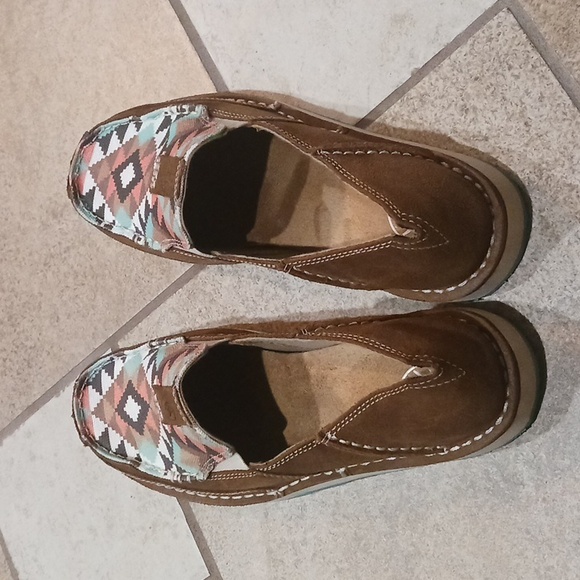 Ariat cruisers 6.5 - Picture 3 of 4